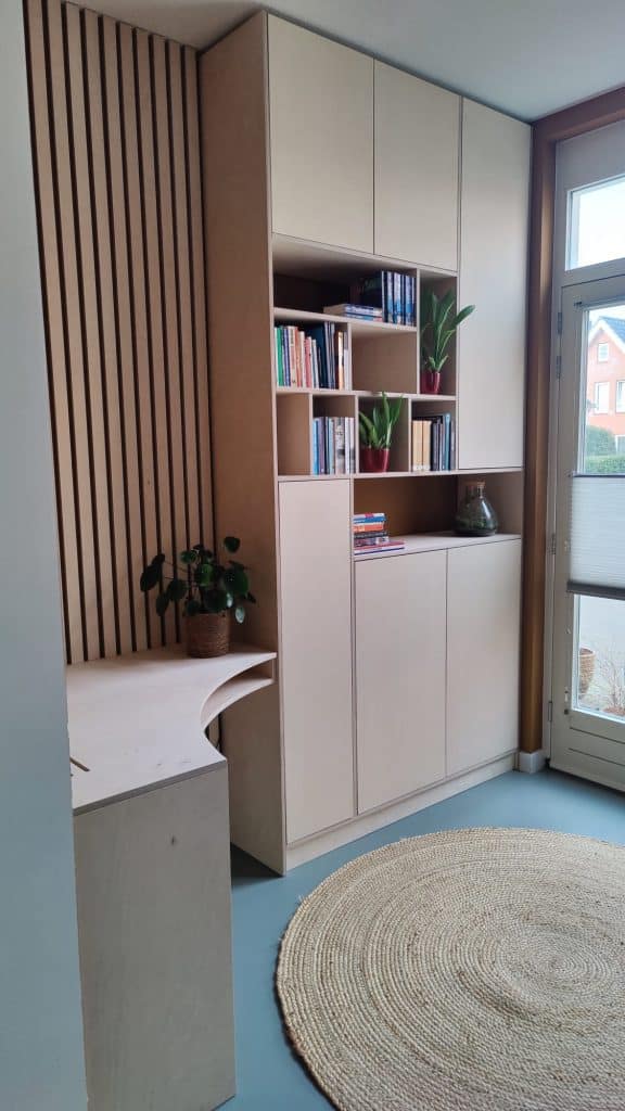 Kantooropstelling met kastbureau op maat interieur ontwerp Berkel en Rodenrijs