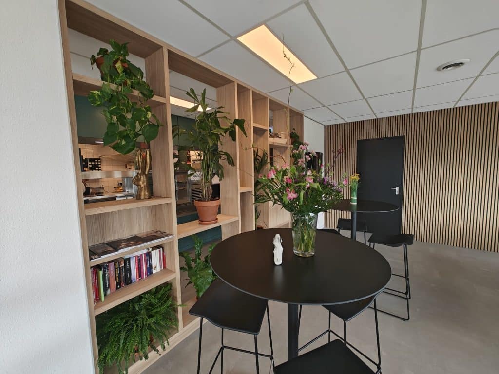 Kast kantoor kantine Rotterdam Zuid, bedrijf meubel op maat