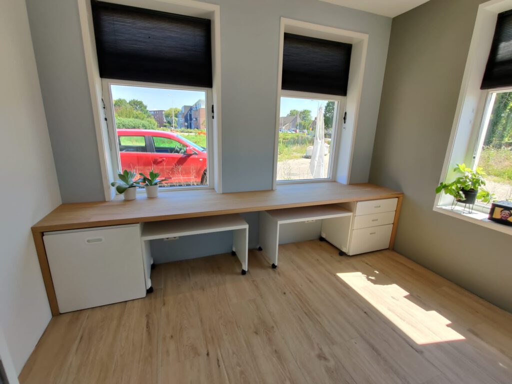 Bureau thuis kantoor op maat Schiedam